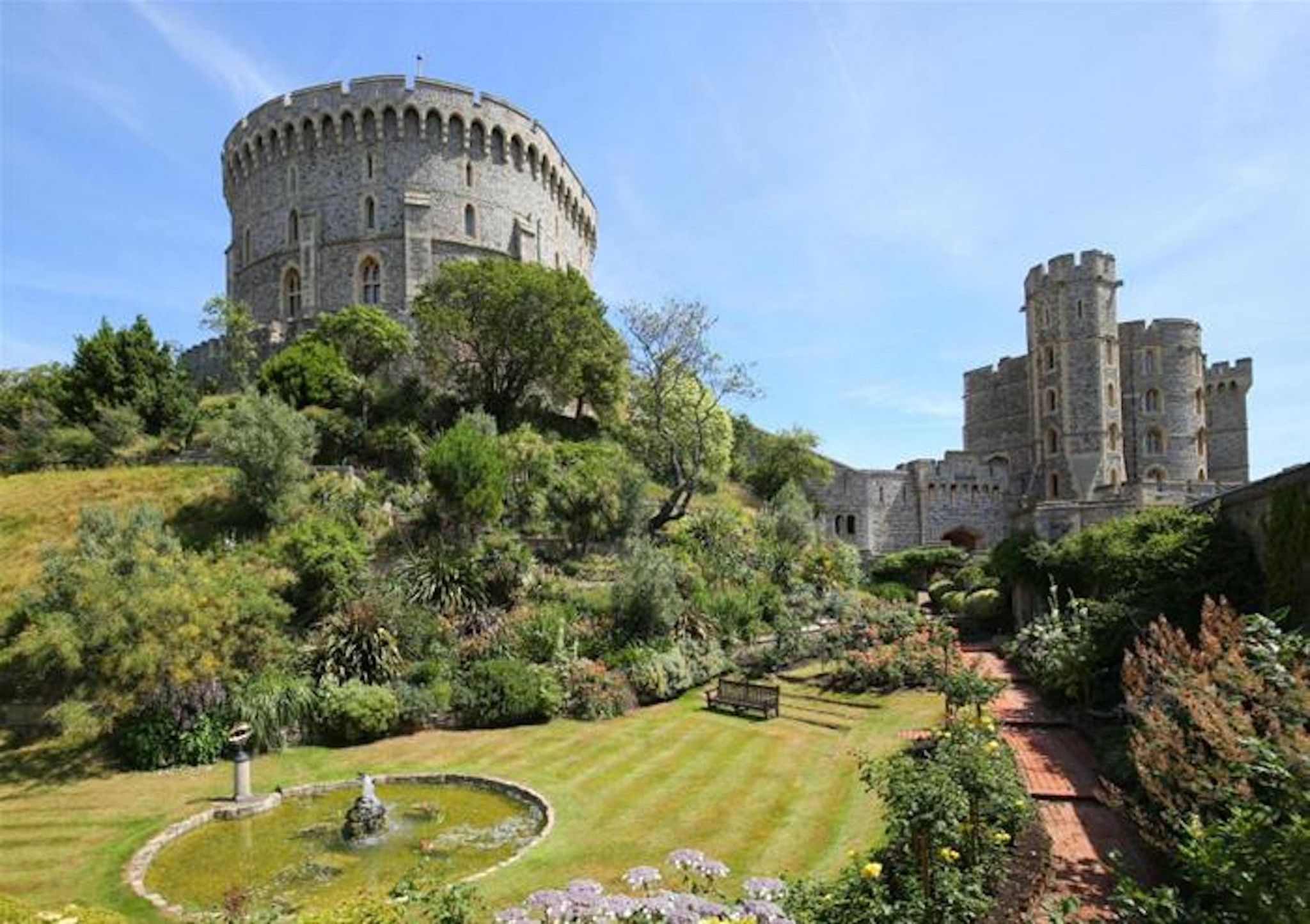 Windsor Castle and Stonehenge Tour from London - Photo 1 of 7